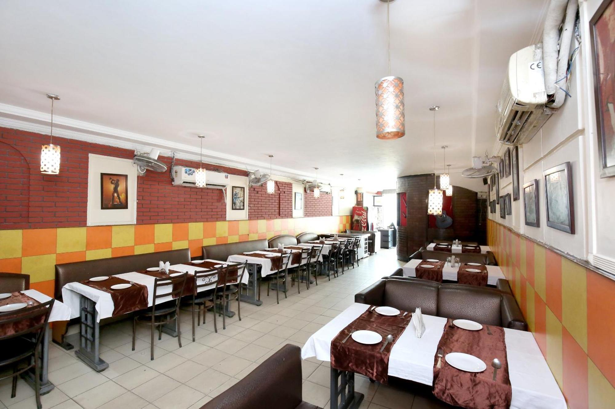 Oyo 9243 Trumpets Hotel Amritsar Esterno foto