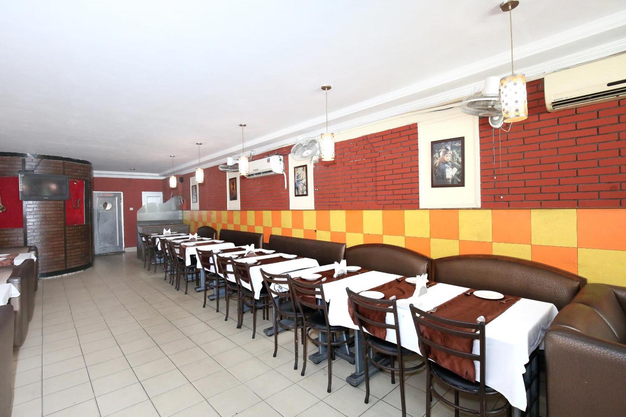 Oyo 9243 Trumpets Hotel Amritsar Esterno foto